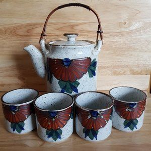 Japan 5PC Tea Pot with 4 Matching Cups Set